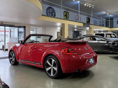 2013 Volkswagen Beetle Convertible - Photo 4