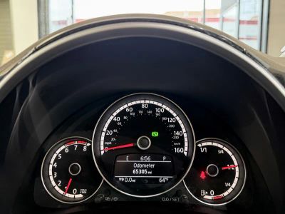 2013 Volkswagen Beetle Convertible - Photo 17