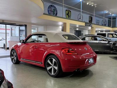 2013 Volkswagen Beetle Convertible - Photo 3