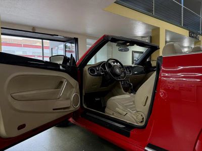 2013 Volkswagen Beetle Convertible - Photo 12