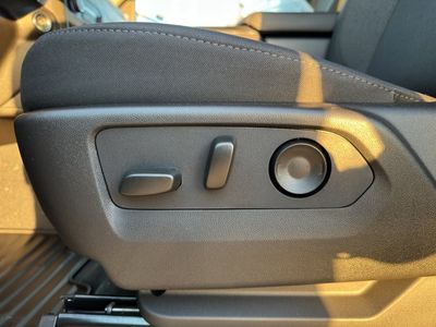 2026 Chevrolet Silverado 1500 - Photo 17