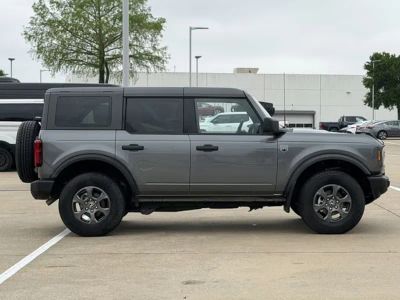 2024 Ford Bronco - Photo 3