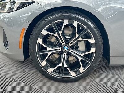 2026 BMW 4 Series — photo 25 view