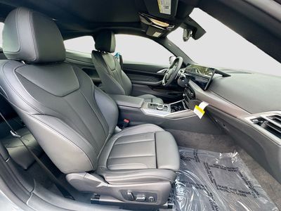 2026 BMW 4 Series — photo 22 view