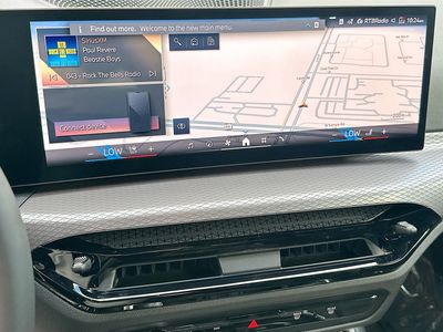 2026 BMW 4 Series — photo 10 view