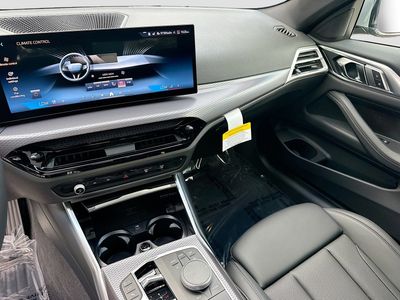 2026 BMW 4 Series — photo 18 view
