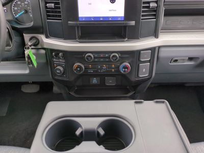 2026 Ford F-350SD — photo 19 view