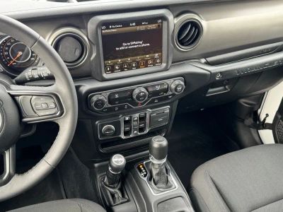 2023 Jeep Wrangler - Photo 27
