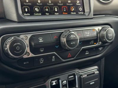 2023 Jeep Wrangler - Photo 30