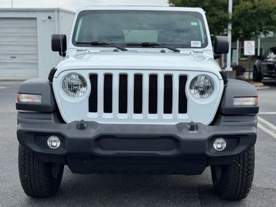 2023 Jeep Wrangler - Photo 4