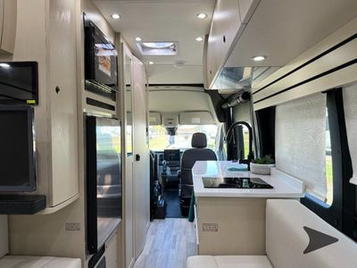 2026 Pleasure-Way Ontour — photo 8 view