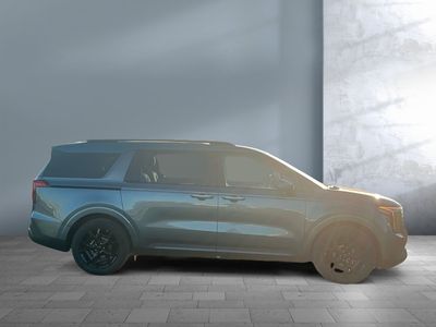 2026 Kia Carnival Hybrid — photo 7 view