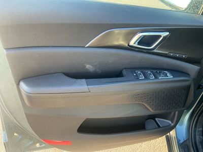 2026 Kia Carnival Hybrid — photo 16 view