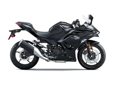 2026 Kawasaki Ninja® 500 Metallic Flat Spark Black — front three-quarter view