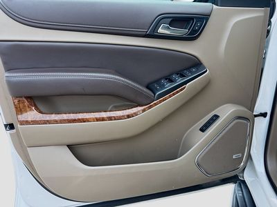 2019 Chevrolet Suburban — photo 24 view