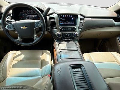 2019 Chevrolet Suburban — photo 17 view