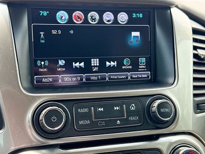 2019 Chevrolet Suburban — photo 33 view