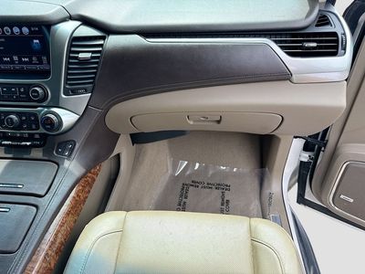 2019 Chevrolet Suburban — photo 19 view