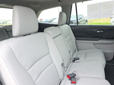 2021 Honda Pilot — photo 14 view