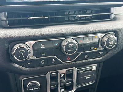 2026 Jeep Wrangler — photo 30 view