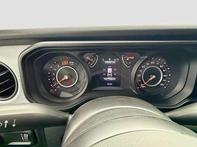 2026 Jeep Wrangler — photo 36 view