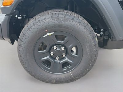 2026 Jeep Wrangler — photo 37 view