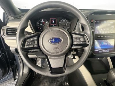 2025 Subaru Forester — photo 16 view