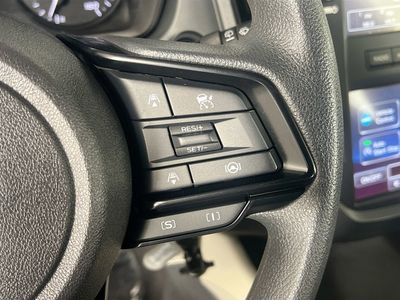 2025 Subaru Forester — photo 18 view