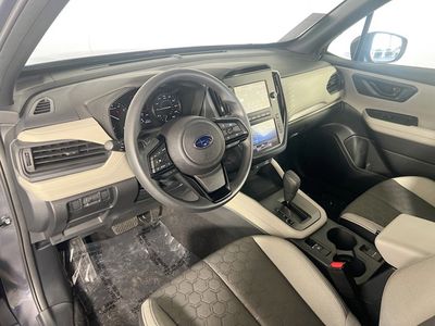 2025 Subaru Forester — photo 11 view