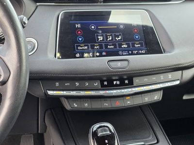 2023 Cadillac XT4 - Photo 10
