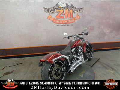2016 Harley-Davidson Breakout — rear three-quarter view