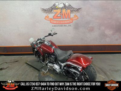 2016 Harley-Davidson Breakout — interior view