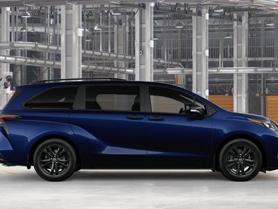 2026 Toyota Sienna — photo 12 view