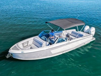 2025 Aviara AV28 Outboard - Photo 2