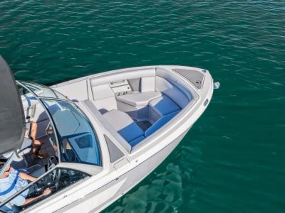 2025 Aviara AV28 Outboard - Photo 9