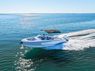 2025 Aviara AV28 Outboard - Photo 12