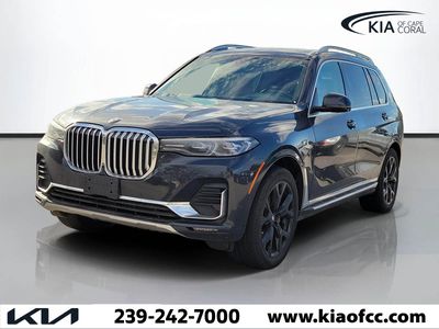2019 BMW X7 — rear three-quarter view