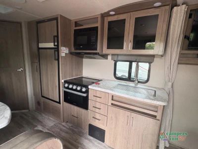 2021 Grand Design Imagine XLS — photo 20 view