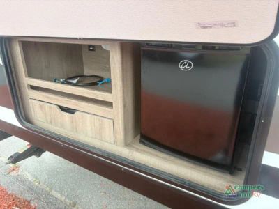 2021 Grand Design Imagine XLS — photo 44 view