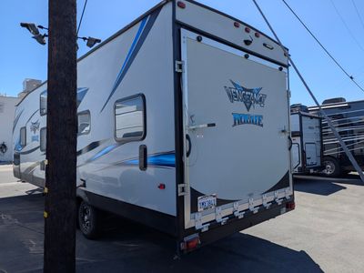 2018 Forest River Vengeance Rogue — photo 8 view