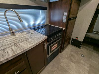 2018 Forest River Vengeance Rogue — photo 14 view