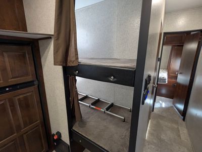 2018 Forest River Vengeance Rogue — photo 11 view