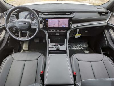 2026 Jeep Grand Cherokee — photo 16 view