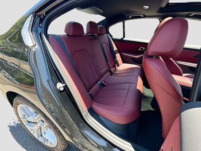 2025 BMW 3 Series - Photo 27