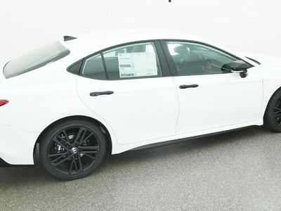 2026 Toyota Camry - Photo 32