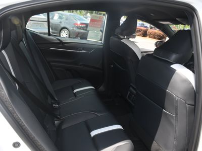 2026 Toyota Camry - Photo 10