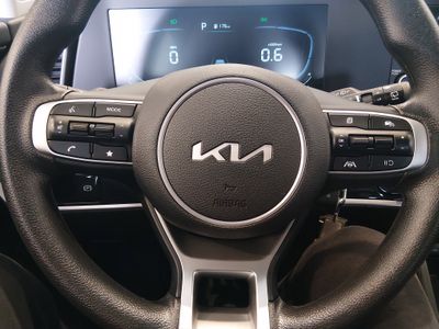 2025 Kia Sportage — photo 12 view