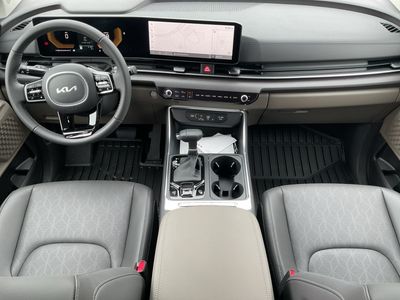 2026 Kia Carnival — photo 12 view