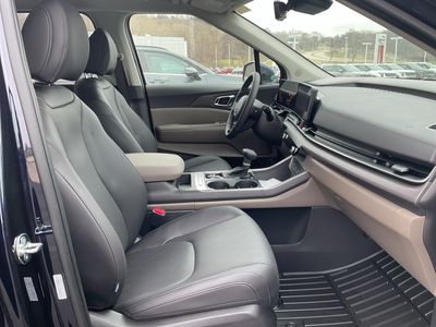 2026 Kia Carnival — photo 15 view