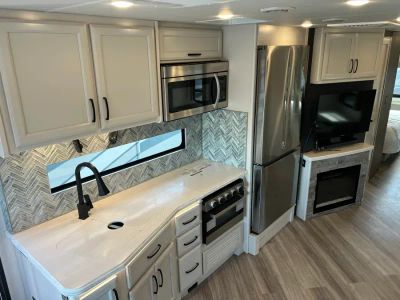 2024 Holiday Rambler VACATIONER — photo 11 view